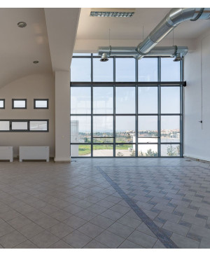 Ενοικίαση: Corporate Office Floor 320 τ.μ. | 180+ τ.μ. Open Workspace | Orbiq Business Center – Πυλαία